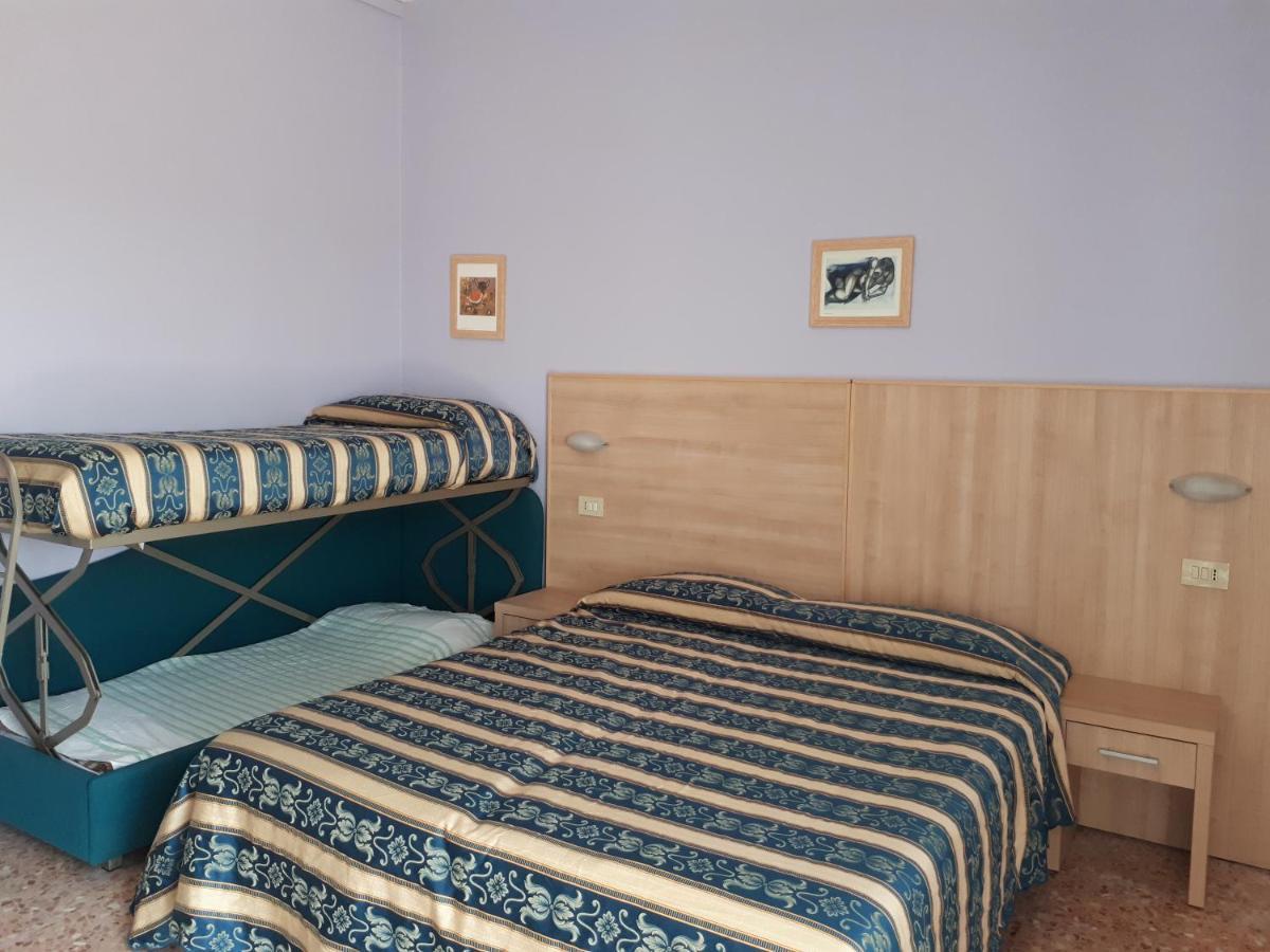 Hotel Bahamas Lido Di Savio Zewnętrze zdjęcie