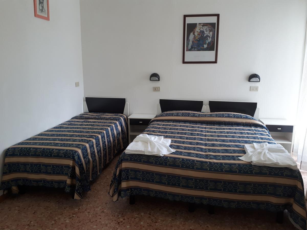 Hotel Bahamas Lido Di Savio Zewnętrze zdjęcie