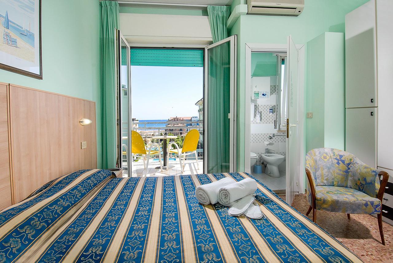 Hotel Bahamas Lido Di Savio Zewnętrze zdjęcie